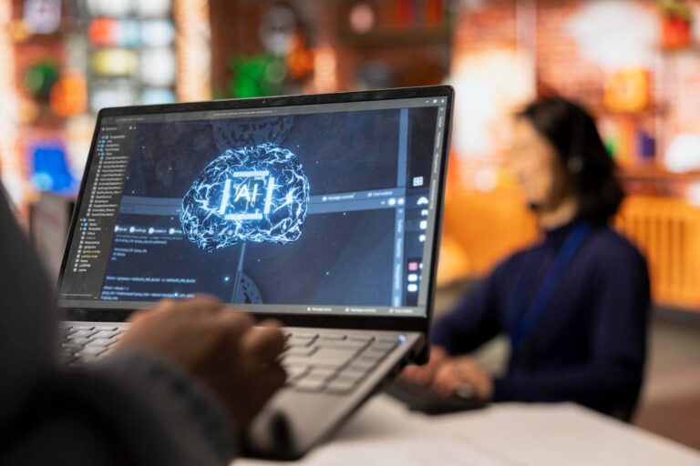 Cómo aprovechar la inteligencia artificial en tu estrategia de marketing sin perder autenticidad