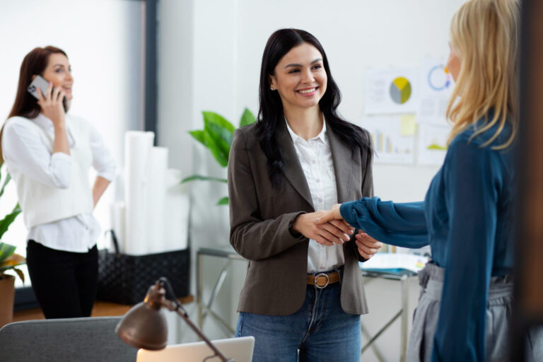 ¿Tu empresa necesita más clientes o necesita aprovechar mejor los que ya llegan?